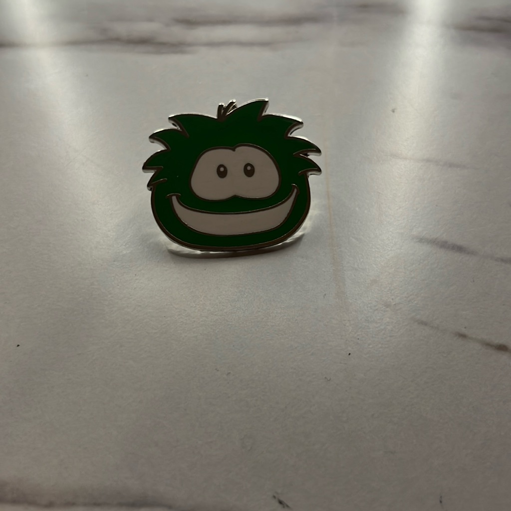 Club Penguin Pin